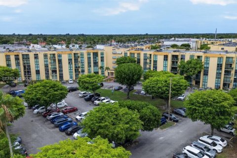 Condo in Miami, Florida, 2 bedrooms № 2171864