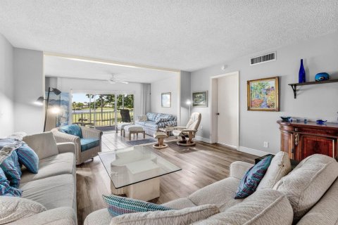 Condo in Atlantis, Florida, 2 bedrooms № 2265410 - photo 12