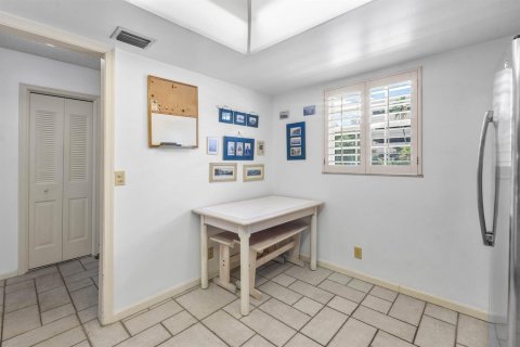Condo in Atlantis, Florida, 2 bedrooms № 2265410 - photo 7