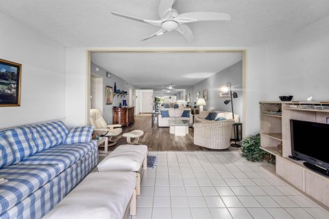 Condo in Atlantis, Florida, 2 bedrooms № 2265410 - photo 16