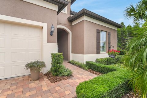Villa ou maison à vendre à Land O' Lakes, Floride: 3 chambres, 191.56 m2 № 1746895 - photo 2