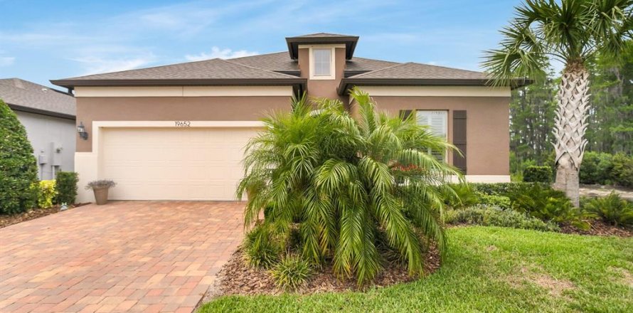 Villa ou maison à Land O' Lakes, Floride 3 chambres, 191.56 m2 № 1746895