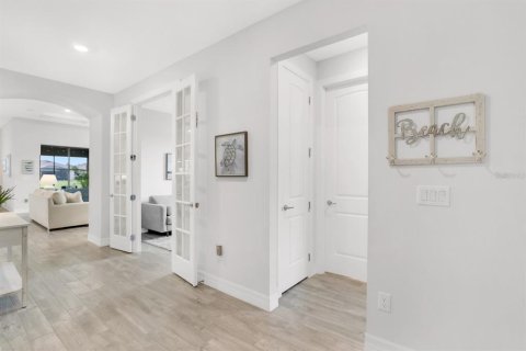 Villa ou maison à vendre à Land O' Lakes, Floride: 3 chambres, 191.56 m2 № 1746895 - photo 7