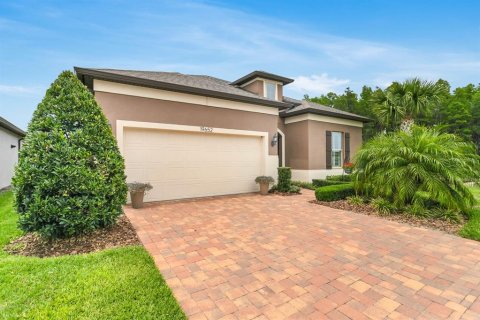 Villa ou maison à vendre à Land O' Lakes, Floride: 3 chambres, 191.56 m2 № 1746895 - photo 4