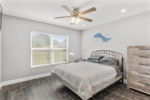 House in Lady Lake, Florida 3 bedrooms, 160.81 sq.m. № 1535150 - photo 20