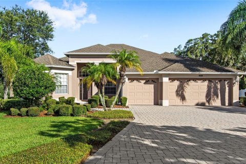 Villa ou maison à vendre à Mount Dora, Floride: 4 chambres, 274.99 m2 № 1846725 - photo 1