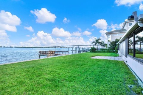House in Largo, Florida 3 bedrooms, 144 sq.m. № 1876376 - photo 4