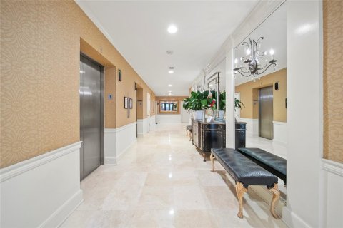 Снять в аренду кондоминиум в Тампа, Флорида 4 комнаты, 111.58м2, № 1673041 - фото 4