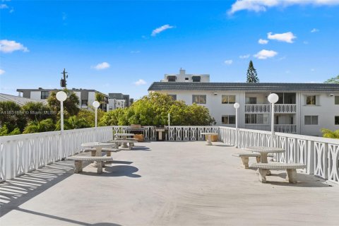 Купить кондоминиум в Ки-Бискейн, Флорида 3 спальни, 102.19м2, № 1934348 - фото 29