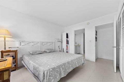 Купить кондоминиум в Ки-Бискейн, Флорида 3 спальни, 102.19м2, № 1934348 - фото 18