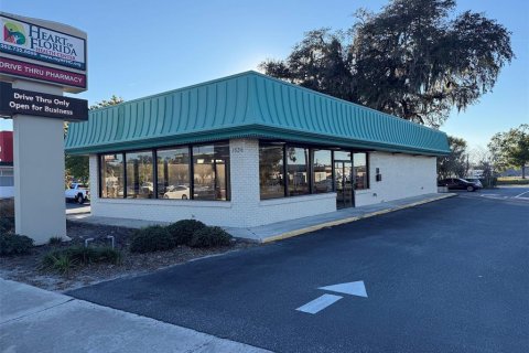 Immobilier commercial à louer à Ocala, Floride: 253.99 m2 № 2103967 - photo 2