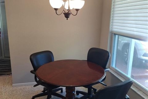 Villa ou maison à louer à Odessa, Floride: 3 chambres, 173.17 m2 № 2295035 - photo 7