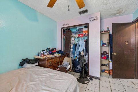 House in Tampa, Florida 3 bedrooms, 130.62 sq.m. № 2283953 - photo 28