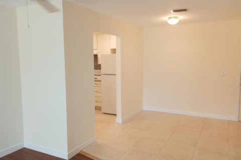 Copropriété à louer à Stuart, Floride: 2 chambres, 81.29 m2 № 2174176 - photo 11