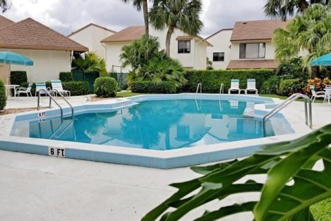 Copropriété à louer à Stuart, Floride: 2 chambres, 81.29 m2 № 2174176 - photo 9