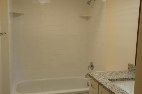 Copropriété à louer à Stuart, Floride: 2 chambres, 81.29 m2 № 2174176 - photo 17