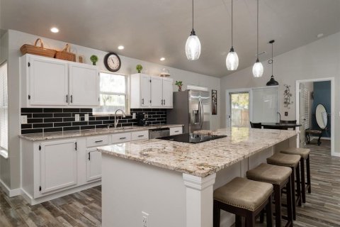 House in Gainesville, Florida 4 bedrooms, 168.62 sq.m. № 1542420 - photo 14