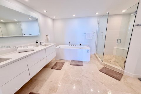 Copropriété à vendre à Fort Lauderdale, Floride: 3 chambres, 201.78 m2 № 2174451 - photo 18