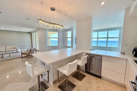 Copropriété à vendre à Fort Lauderdale, Floride: 3 chambres, 201.78 m2 № 2174451 - photo 3