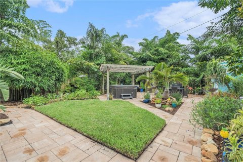 House in Palm Harbor, Florida 3 bedrooms, 98.1 sq.m. № 1907657 - photo 28