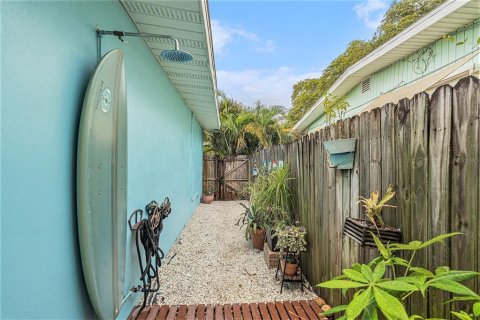 House in Palm Harbor, Florida 3 bedrooms, 98.1 sq.m. № 1907657 - photo 24