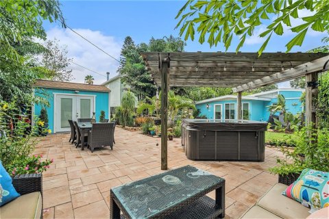 House in Palm Harbor, Florida 3 bedrooms, 98.1 sq.m. № 1907657 - photo 30