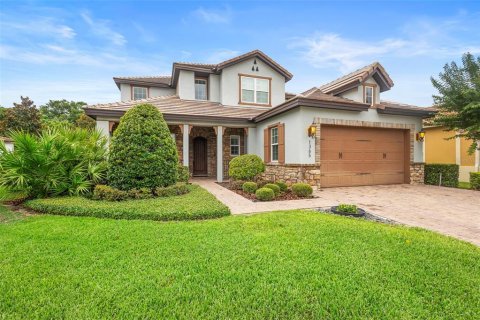 House in Lake Mary, Florida 4 bedrooms, 319.96 sq.m. № 1771985 - photo 2