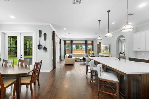 House in Lake Mary, Florida 4 bedrooms, 319.96 sq.m. № 1771985 - photo 7