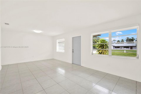 Villa ou maison à vendre à Homestead, Floride: 3 chambres, 147.99 m2 № 1948808 - photo 6