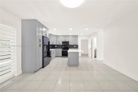 Villa ou maison à vendre à Homestead, Floride: 3 chambres, 147.99 m2 № 1948808 - photo 13