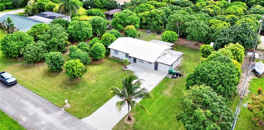 Villa ou maison à Homestead, Floride 3 chambres, 147.99 m2 № 1948808