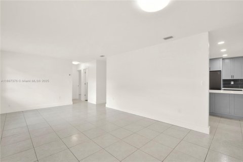 Villa ou maison à vendre à Homestead, Floride: 3 chambres, 147.99 m2 № 1948808 - photo 8