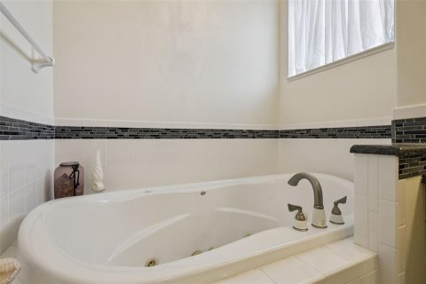 Villa ou maison à vendre à Leesburg, Floride: 3 chambres, 173.17 m2 № 2405461 - photo 25