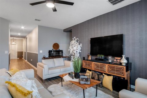 Casa en venta en Groveland, Florida, 4 dormitorios, 171.87 m2 № 1831277 - foto 15
