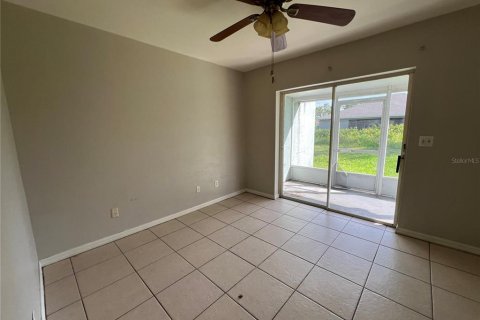 Commercial property in Lehigh Acres, Florida 4 bedrooms, 153.66 sq.m. № 1732533 - photo 14