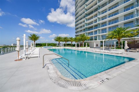 Condo in North Miami, Florida, 1 bedroom  № 2379978 - photo 19