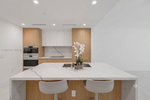 Condo in North Miami, Florida, 1 bedroom  № 2379978 - photo 25