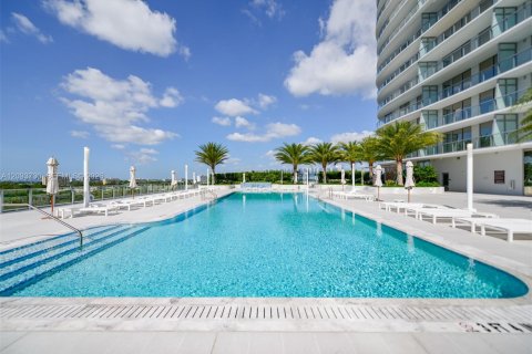 Condo in North Miami, Florida, 1 bedroom  № 2379978 - photo 18