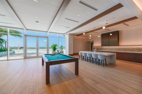 Condo in North Miami, Florida, 1 bedroom  № 2379978 - photo 15