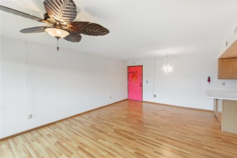 Condo in Port Charlotte, Florida, 2 bedrooms  № 1909227 - photo 7