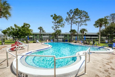 Condo in Port Charlotte, Florida, 2 bedrooms  № 1909227 - photo 25