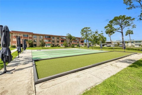 Condo in Port Charlotte, Florida, 2 bedrooms  № 1909227 - photo 27