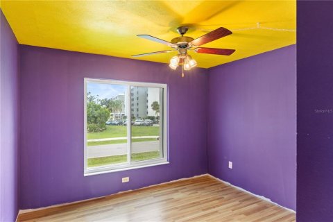 Condo in Port Charlotte, Florida, 2 bedrooms  № 1909227 - photo 16