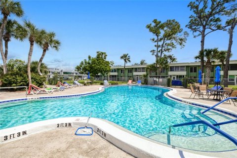Condo in Port Charlotte, Florida, 2 bedrooms  № 1909227 - photo 26