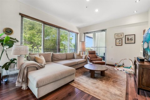 Condo in Miami, Florida, 3 bedrooms № 2075258 - photo 7