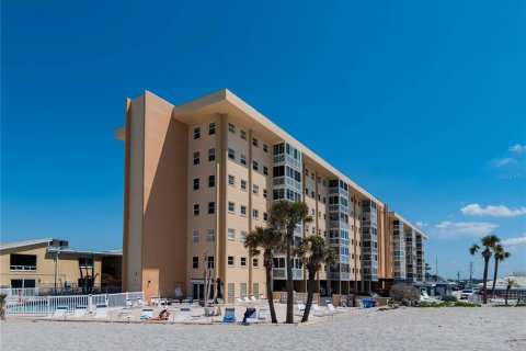 Condominio en venta en Venice, Florida, 2 dormitorios, 80.55 m2 № 1721444 - foto 1