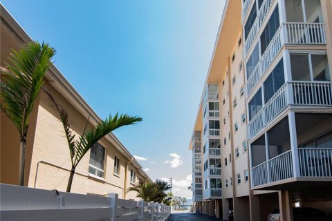 Condominio en venta en Venice, Florida, 2 dormitorios, 80.55 m2 № 1721444 - foto 22