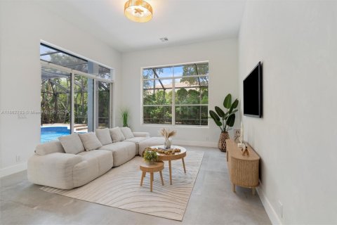 House in Lake Worth, Florida 3 bedrooms, 226.68 sq.m. № 1890364 - photo 14