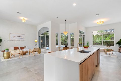 House in Lake Worth, Florida 3 bedrooms, 226.68 sq.m. № 1890364 - photo 11