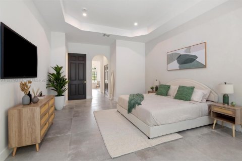 House in Lake Worth, Florida 3 bedrooms, 226.68 sq.m. № 1890364 - photo 18